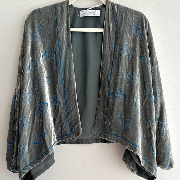 ZARA Collection Velvet Floral Cardigan, Green/Blue, Size Medium - Picture 2 of 16